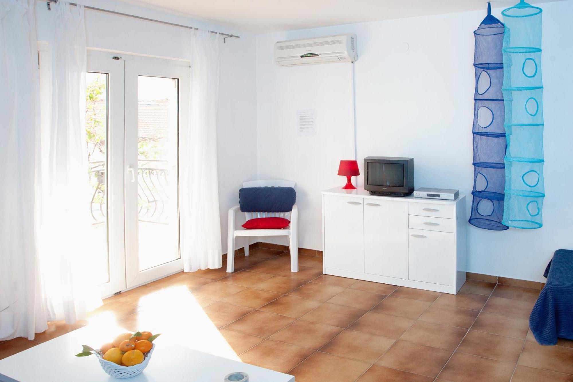 Apartments By The Sea Rastici, Ciovo - 2104 Trogir Værelse billede