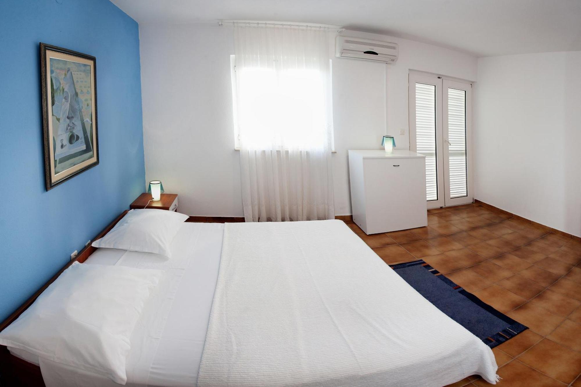 Apartments By The Sea Rastici, Ciovo - 2104 Trogir Værelse billede